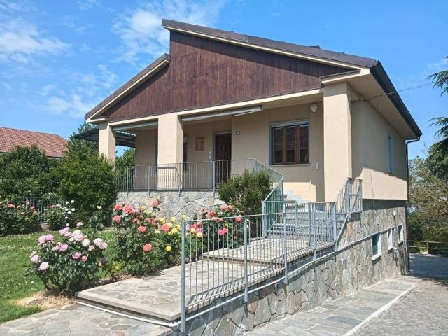 Villa in vendita a Alba CN