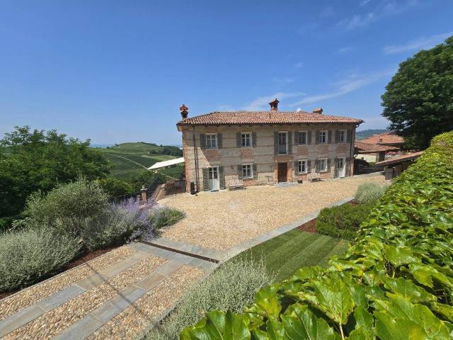 Villa in vendita a Alba CN