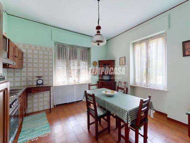 Villa in vendita a Alba CN