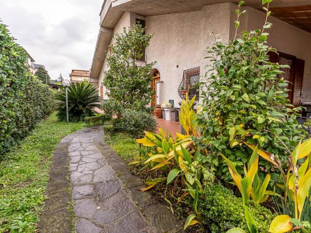 Villa in vendita a Albano Laziale RM