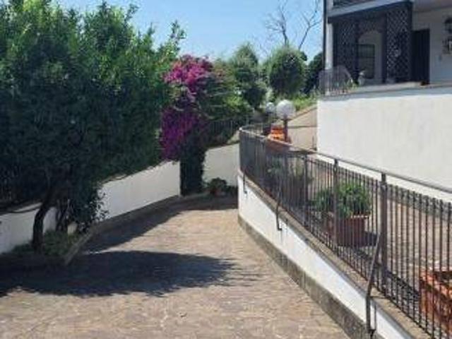 Villa in vendita a Albano Laziale RM