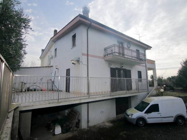 Villa in vendita a Albano Laziale RM