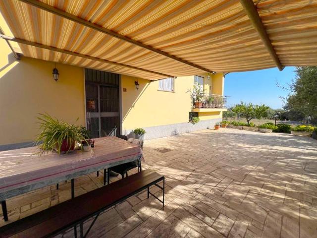 Villa in vendita a Albano Laziale RM