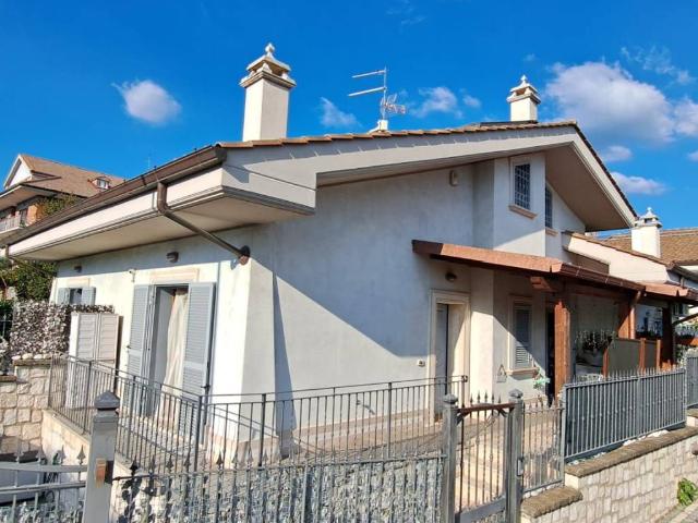 Villa in vendita a Albano Laziale RM