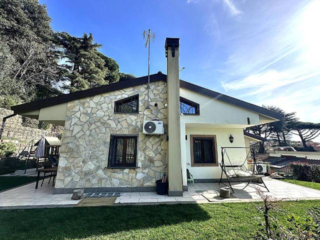 Villa in vendita a Albano Laziale RM