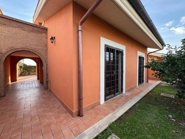 Villa in vendita a Albano Laziale RM
