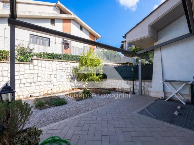 Villa in vendita a Albano Laziale RM