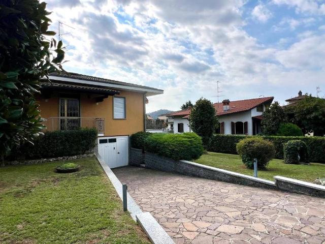 Villa in vendita a Albano Sant'Alessandro BG