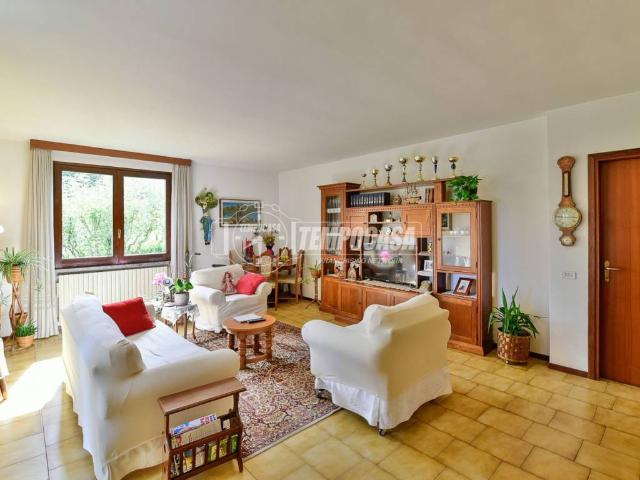 Villa in vendita a Albavilla CO