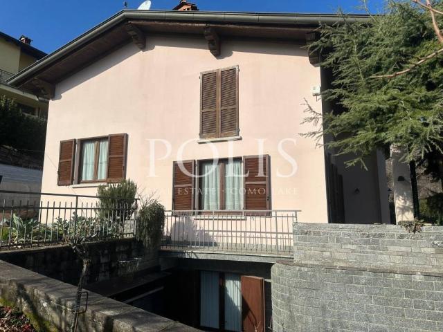 Villa in vendita a Albavilla CO