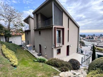 Villa in vendita a Albavilla CO