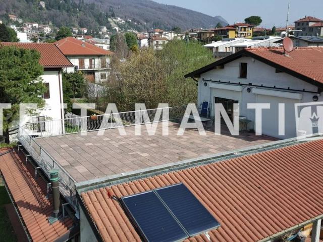 Villa in vendita a Albavilla CO
