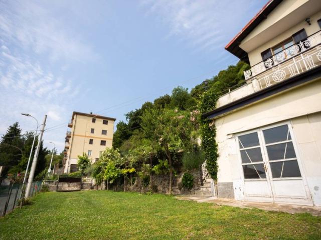 Villa in vendita a Albavilla CO