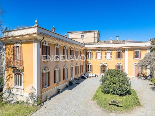 Villa in vendita a Albavilla CO