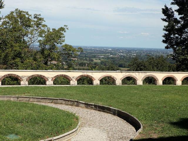 Villa in vendita a Albinea RE