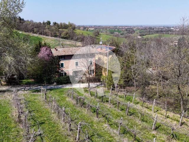Villa in vendita a Albinea RE