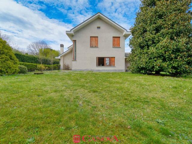 Villa in vendita a Albiolo CO