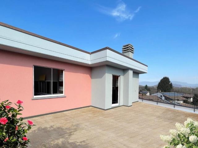 Villa in vendita a Albiolo CO