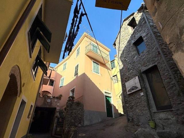 Villa in vendita a Albisola Superiore SV