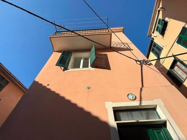 Villa in vendita a Albisola Superiore SV