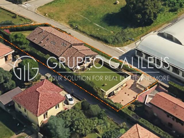 Villa in vendita a Albizzate VA