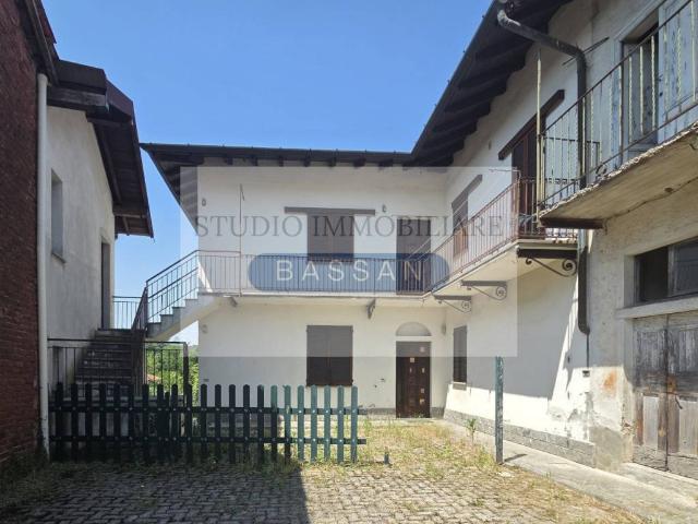 Villa in vendita a Albizzate VA