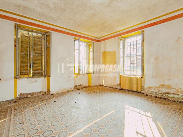 Villa in vendita a Albonese