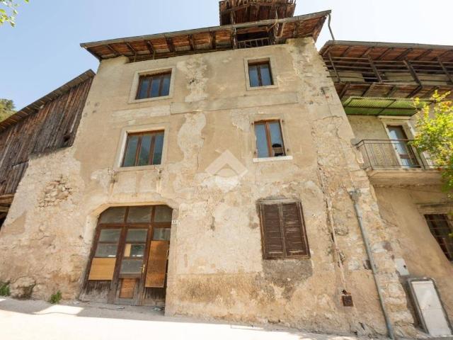 Villa in vendita a Aldeno TN