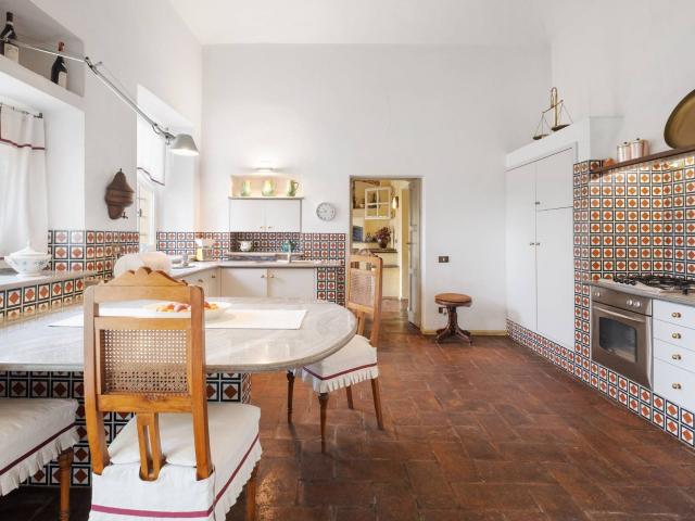 Villa in vendita a Alessandria 447m² Alessandria