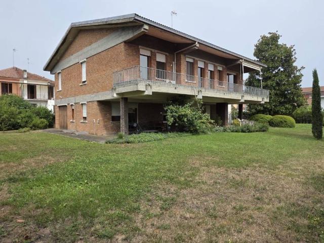 Villa in vendita a Alessandria AL