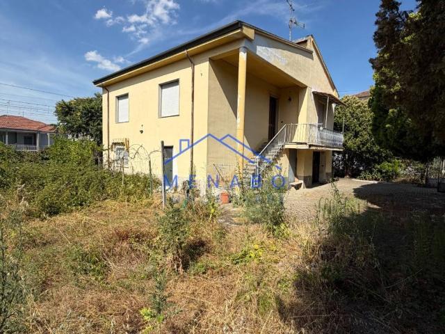 Villa in vendita a Alessandria AL