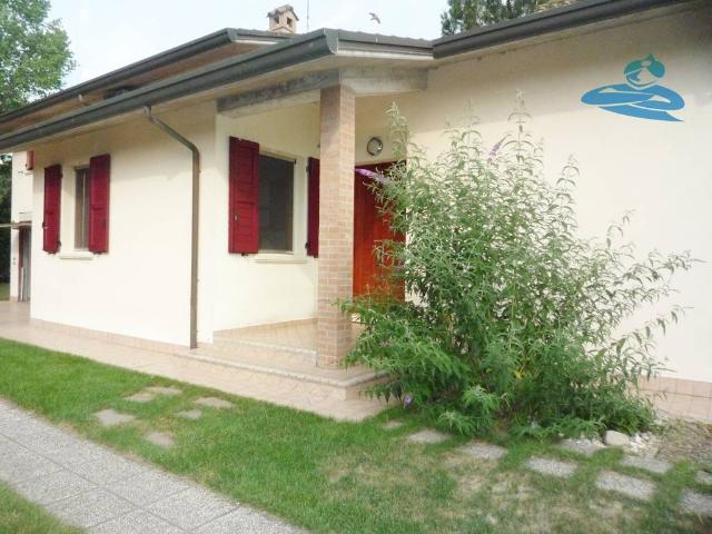 Villa in vendita a Alfonsine RA