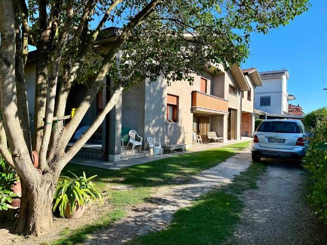 Villa in vendita a Alfonsine RA