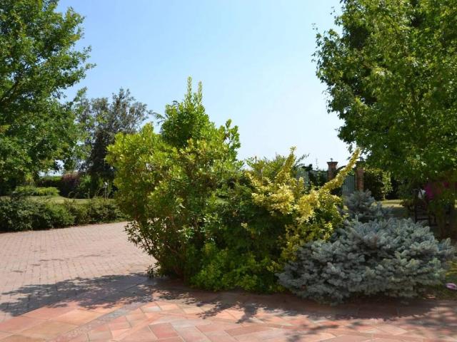 Villa in vendita a Alfonsine RA