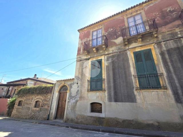 Villa in vendita a Alì Terme ME