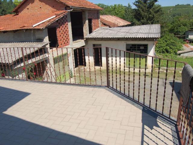 Villa in vendita a Alice Bel Colle AL