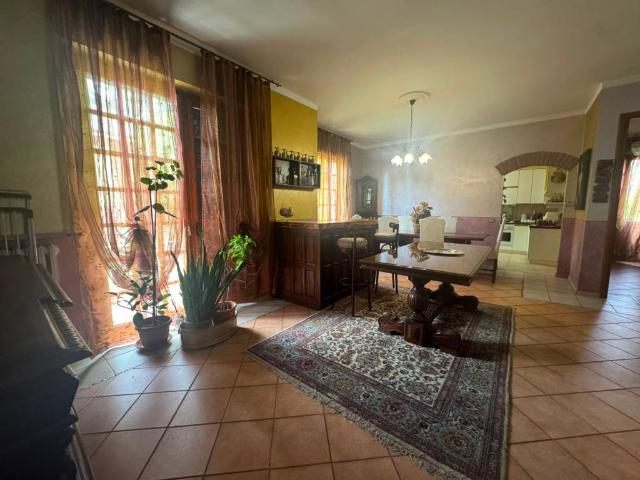 Villa in vendita a Alluvioni Piovera AL