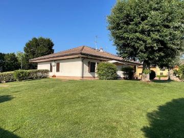 Villa in vendita a Alluvioni Piovera AL