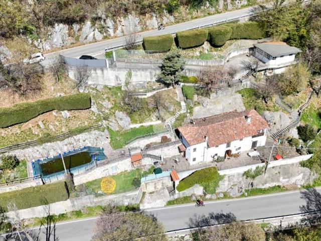 Villa in vendita a Almenno San Bartolomeo BG
