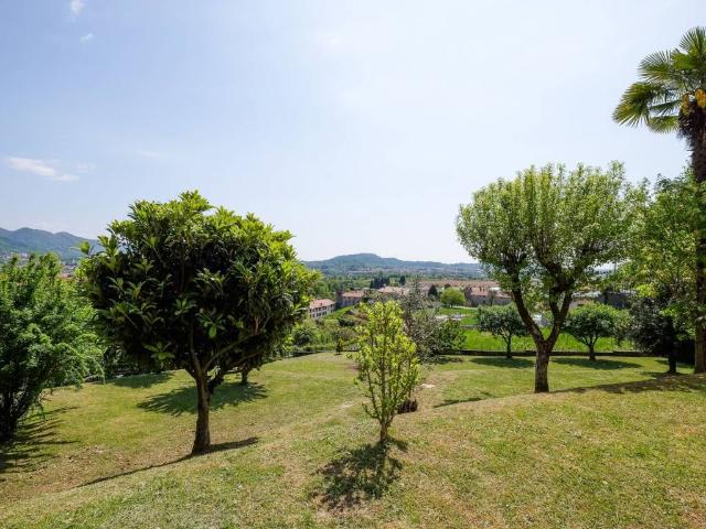 Villa in vendita a Almenno San Bartolomeo BG