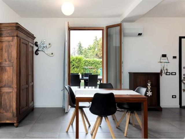 Villa in vendita a Alserio CO