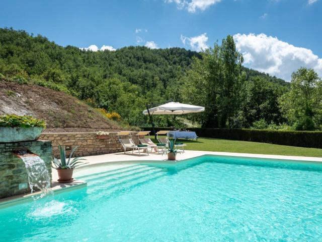 Villa in vendita a Apecchio 490m² Apecchio