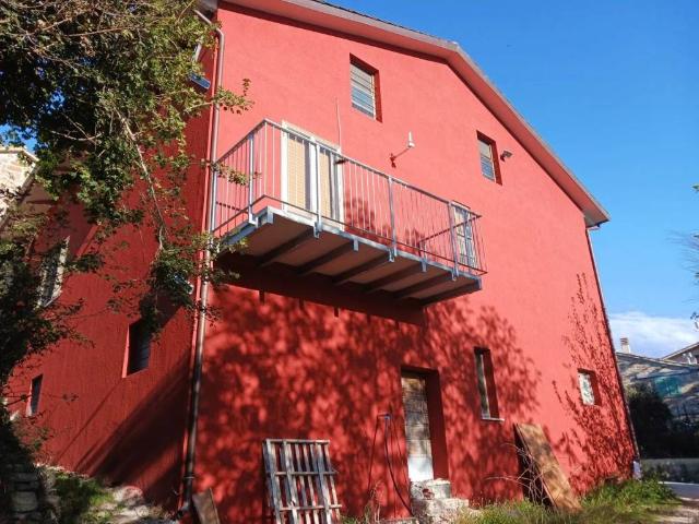 Villa in vendita a Apiro MC