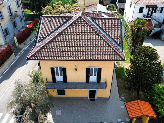 Villa in vendita a Appiano Gentile CO
