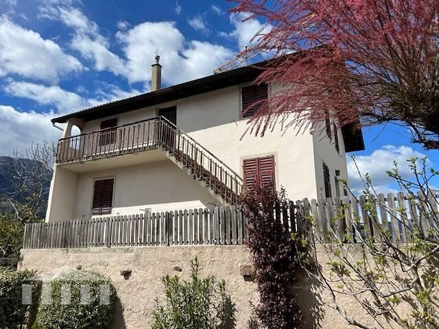 Villa in vendita a Appiano sulla Strada del Vino BZ