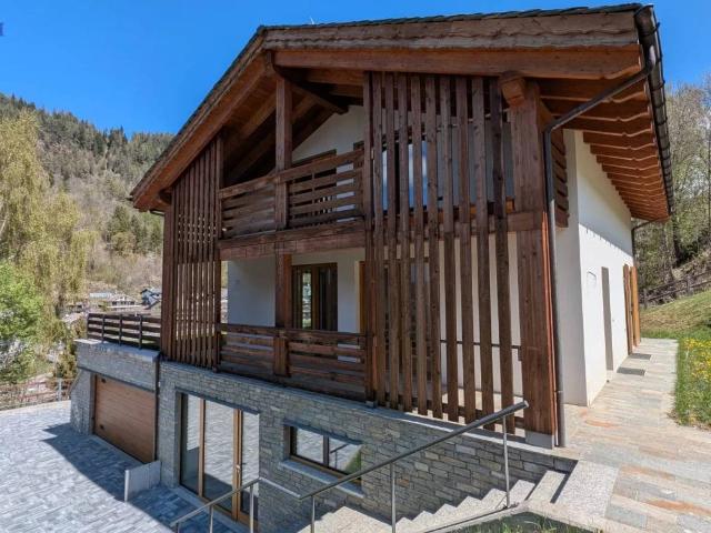 Villa in vendita a Aprica SO