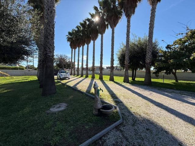 Villa in vendita a Aprilia LT