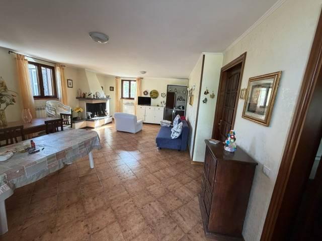 Villa in vendita a Aprilia LT