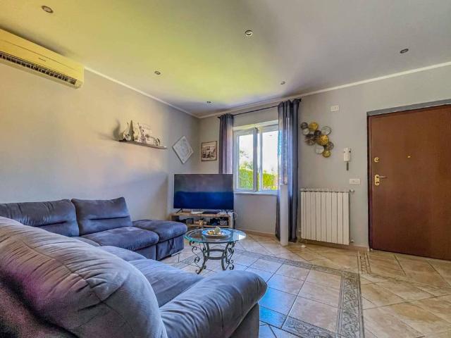 Villa in vendita a Aprilia LT