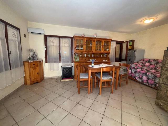 Villa in vendita a Aprilia LT
